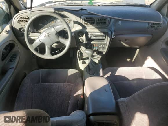 2002 Chevrolet TrailBlazer LTZ с VIN 1GNDT13SX22164589, выставлен на аукционе Copart как лот 90078765 с пробегом Не указан миль и Списание • Salvage title. История ставок и продаж доступна на DreamBid. Изображение 8.