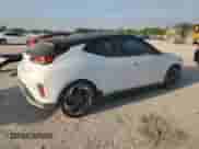 2019 Hyundai Veloster Turbo R-Spec z VIN KMHTH6AB4KU009686, wystawiony jako Copart lot #53135255 z przebiegiem 74 927 mil mil oraz Szkoda całkowita • Salvage title. Historia ofert i sprzedaży dostępna na DreamBid. Obrazek 3.