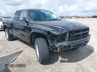 1998 Dodge Dakota with VIN 1B7GG22X6WS714048, listed as a IAAI auction lot 42728244 with 185,255 mi miles and . Bid and sale history available at DreamBid. Image 1.