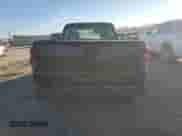 2005 Chevrolet Silverado 1500 z VIN 1GCEC14T45Z271864, wystawiony jako Copart lot #84507104 z przebiegiem 191 813 mil mil oraz Szkoda całkowita • Salvage title. Historia ofert i sprzedaży dostępna na DreamBid. Obrazek 6.