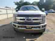 2017 Ford F-250 Lariat z VIN 1FT7W2BT6HEC51085, wystawiony jako Copart lot #80742165 z przebiegiem 330 833 mil mil oraz Szkoda całkowita • Salvage title. Historia ofert i sprzedaży dostępna na DreamBid. Obrazek 5.