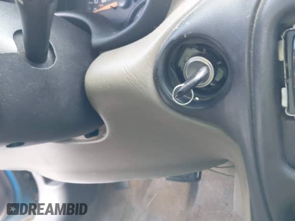 2005 Pontiac Grand Am SE с VIN 1G2NE52E75M250773, выставлен на аукционе IAAI как лот 43216692 с пробегом 219 350 миль миль и . История ставок и продаж доступна на DreamBid. Изображение 11.