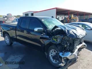 2020 Chevrolet Silverado 1500 LT with VIN 1GCRYDED1LZ157555, listed as a IAAI auction lot 40964856 with 86,516 mi miles and . Bid and sale history available at DreamBid. Image 1.