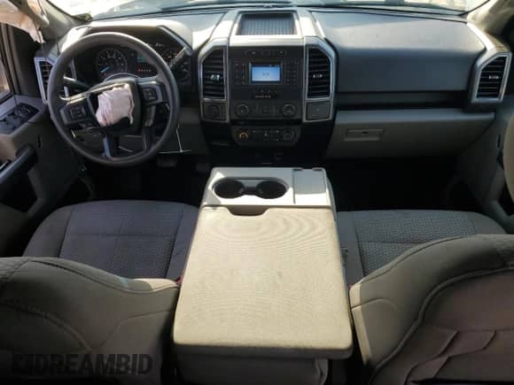 2018 Ford F-150 XLT z VIN 1FTEW1EG9JFA19483, wystawiony jako Copart lot #80747525 z przebiegiem 91 561 mil mil oraz Szkoda całkowita • Salvage title. Historia ofert i sprzedaży dostępna na DreamBid. Obrazek 8.