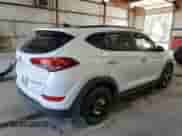2016 Hyundai Tucson Sport z VIN KM8J33A2XGU025709, wystawiony jako Copart lot #82086555 z przebiegiem 96 562 mil mil oraz Szkoda całkowita • Salvage title. Historia ofert i sprzedaży dostępna na DreamBid. Obrazek 3.
