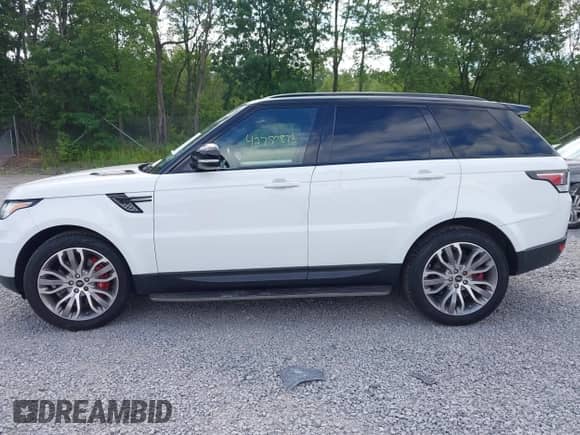 2015 Land Rover Range Rover Sport Supercharged with VIN SALWR2TF7FA511180, listed as a IAAI auction lot 42750873 with 88,482 mi miles and . Bid and sale history available at DreamBid. Image 14.