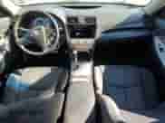 2010 Toyota Camry XLE z VIN 4T1BF3EK9AU577831, wystawiony jako Copart lot #84731155 z przebiegiem 338 474 mil mil oraz Czysty tytuł • Clean title. Historia ofert i sprzedaży dostępna na DreamBid. Obrazek 8.