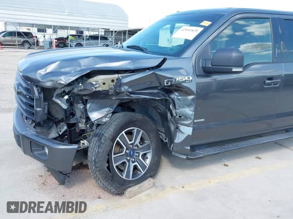 2017 Ford F-150 XL z VIN 1FTEW1CP7HFB49260, wystawiony jako IAAI lot #42951829 z przebiegiem 128 291 mil mil oraz . Historia ofert i sprzedaży dostępna na DreamBid. Obrazek 6.