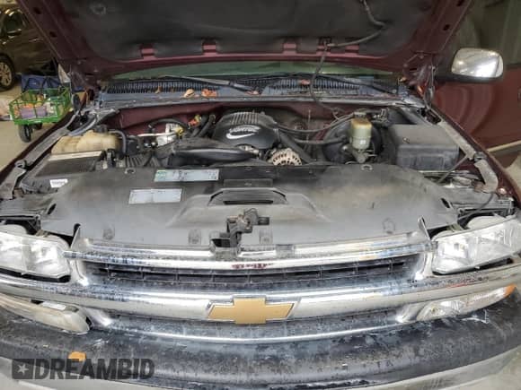 2002 Chevrolet Silverado 1500 LS with VIN 2GCEC19V121139126, listed as a Copart auction lot 89691745 with 299,579 mi miles and Salvage title. Bid and sale history available at DreamBid. Image 11.