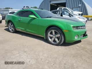 2010 Chevrolet Camaro 1LT z VIN 2G1FF1EVXA9226422, wystawiony jako Copart lot #64520785 z przebiegiem 134 350 mil mil oraz Szkoda całkowita • Salvage title. Historia ofert i sprzedaży dostępna na DreamBid. Obrazek 4.