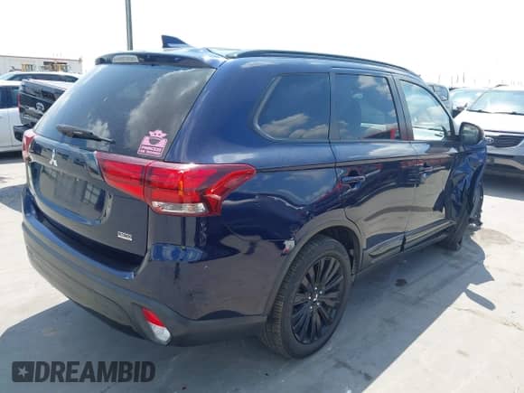 2020 Mitsubishi Outlander SE with VIN JA4AD3A31LZ042464, listed as a IAAI auction lot 42919215 with 75,341 mi miles and . Bid and sale history available at DreamBid. Image 4.