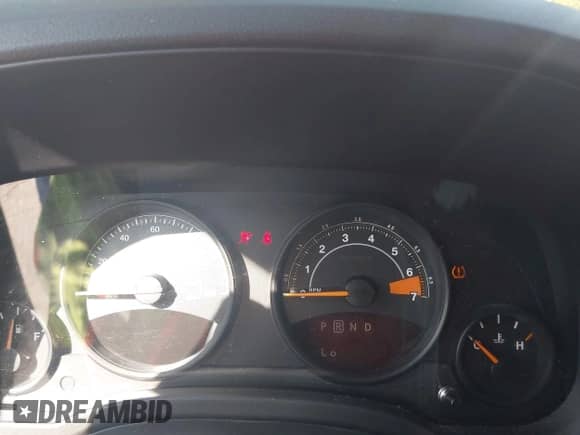 2017 Jeep Compass Sport с VIN 1C4NJCBA7HD119548, выставлен на аукционе IAAI как лот 42586037 с пробегом 93 529 миль миль и . История ставок и продаж доступна на DreamBid. Изображение 7.