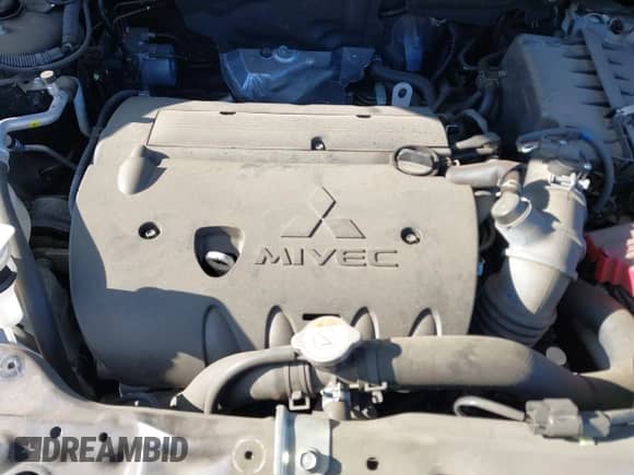 2022 Mitsubishi Outlander SE z VIN JA4APVAU3NU018422, wystawiony jako IAAI lot #41694033 z przebiegiem 25 296 mil mil oraz . Historia ofert i sprzedaży dostępna na DreamBid. Obrazek 10.