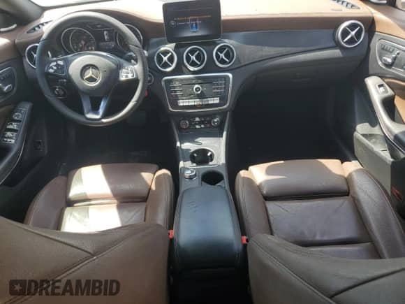 2017 Mercedes-Benz CLA 250 с VIN WDDSJ4EB2HN492946, выставлен на аукционе Copart как лот 53809695 с пробегом 137 393 миль миль и Списание • Salvage title. История ставок и продаж доступна на DreamBid. Изображение 8.