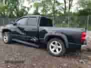 2008 Dodge 1500 ST z VIN 1D7HU18218J182726, wystawiony jako Copart lot #57235565 z przebiegiem 294 513 mil mil oraz Szkoda całkowita • Salvage title. Historia ofert i sprzedaży dostępna na DreamBid. Obrazek 2.
