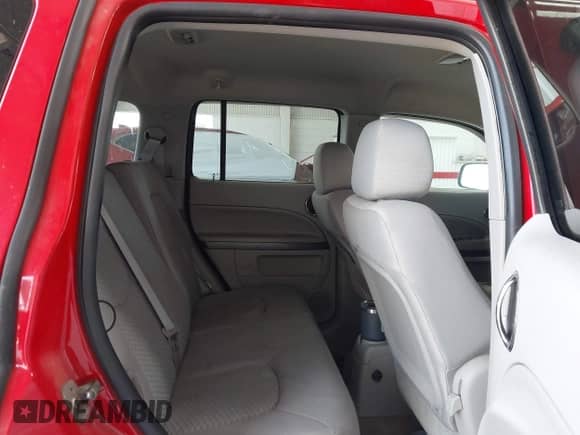 2011 Chevrolet HHR 1LT с VIN 3GNBABFW8BS512587, выставлен на аукционе IAAI как лот 43207249 с пробегом Не указан миль и . История ставок и продаж доступна на DreamBid. Изображение 8.