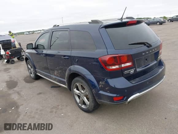 2017 Dodge Journey Crossroad Plus with VIN 3C4PDDGG0HT639006, listed as a IAAI auction lot 42277326 with 149,258 mi miles and . Bid and sale history available at DreamBid. Image 3.