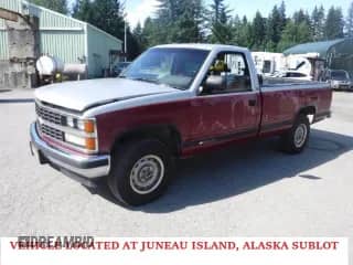 1989 Chevrolet Silverado 2500 с VIN 1GCFK24K7KE208250, выставлен на аукционе Copart как лот 82619474 с пробегом 79 512 миль миль и На запчасти • Non repairable. История ставок и продаж доступна на DreamBid. Изображение 1.