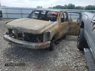 2009 Chevrolet Silverado 2500HD LT с VIN 1GCHK53629F102131, выставлен на аукционе Copart как лот 64567915 с пробегом Не указан миль и Списание • Salvage title. История ставок и продаж доступна на DreamBid. Изображение 1.