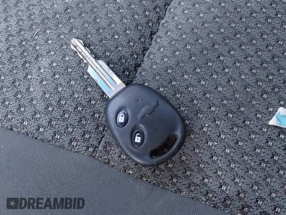 2005 Chevrolet Aveo LT с VIN KL1TG52665B437236, выставлен на аукционе IAAI как лот 42029090 с пробегом 196 370 миль миль и . История ставок и продаж доступна на DreamBid. Изображение 11.