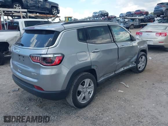 2022 Jeep Compass Altitude с VIN 3C4NJCBB2NT235075, выставлен на аукционе IAAI как лот 42937679 с пробегом 33 650 миль миль и . История ставок и продаж доступна на DreamBid. Изображение 4.
