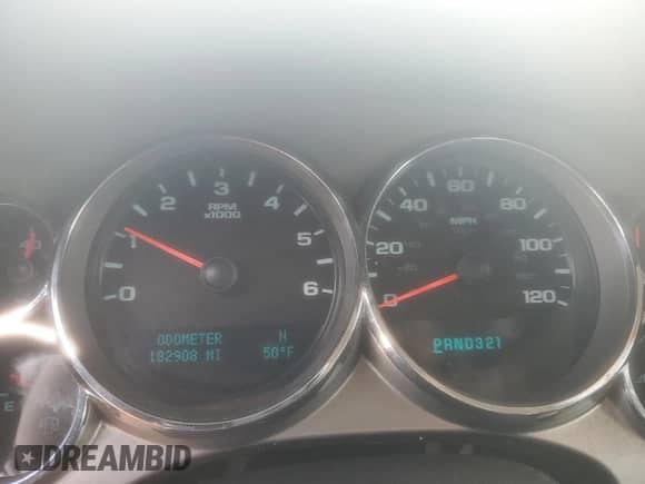 2010 Chevrolet Silverado 1500 LT with VIN 3GCRKSEA7AG205147, listed as a Copart auction lot 57585595 with 182,908 mi miles and Clean title. Bid and sale history available at DreamBid. Image 9.