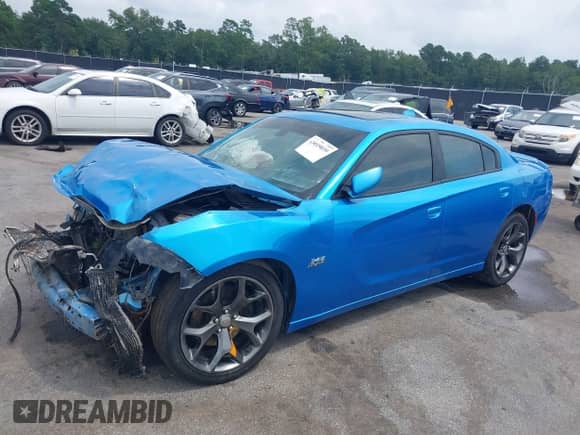 2015 Dodge Charger RT z VIN 2C3CDXCT4FH862551, wystawiony jako IAAI lot #43019039 z przebiegiem 125 655 mil mil oraz . Historia ofert i sprzedaży dostępna na DreamBid. Obrazek 2.