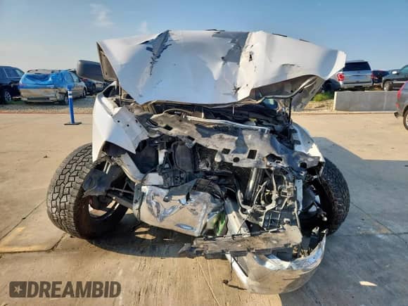 2019 Ram 1500 Tradesman z VIN 1C6RR6FT3KS681349, wystawiony jako Copart lot #70053415 z przebiegiem Nie podano mil oraz Szkoda całkowita • Salvage title. Historia ofert i sprzedaży dostępna na DreamBid. Obrazek 5.