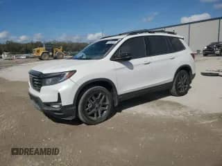 2025 Honda Passport Black Edition с VIN 5FNYF8H82SB008082, выставлен на аукционе Copart как лот 49929005 с пробегом 3 295 миль миль и Списание • Salvage title. История ставок и продаж доступна на DreamBid. Изображение 1.