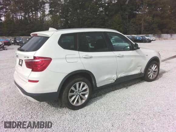 2015 BMW X3 sDrive28i z VIN 5UXWZ7C55F0M83394, wystawiony jako Copart lot #84236615 z przebiegiem 102 497 mil mil oraz Czysty tytuł • Clean title. Historia ofert i sprzedaży dostępna na DreamBid. Obrazek 3.