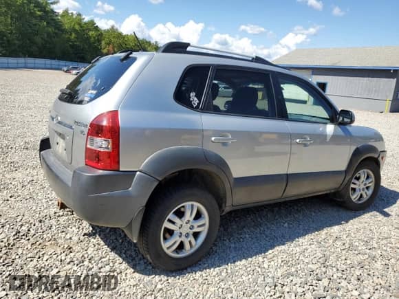 2008 Hyundai Tucson SE с VIN KM8JN72D78U866079, выставлен на аукционе Copart как лот 71360015 с пробегом 172 252 миль миль и Списание • Salvage title. История ставок и продаж доступна на DreamBid. Изображение 3.