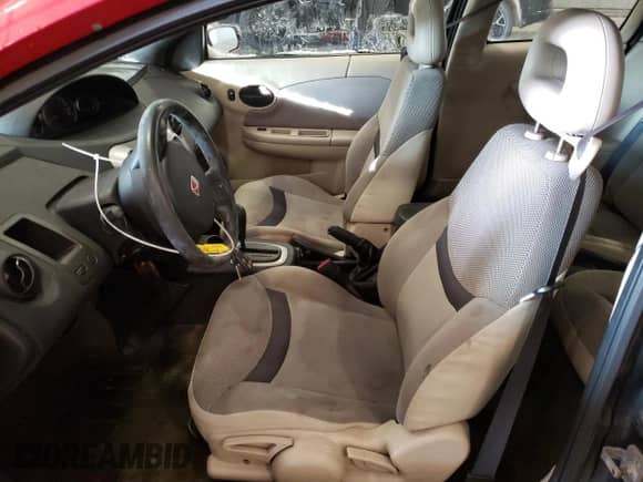 2004 Saturn ION ION 2 with VIN 1G8AN12F14Z190660, listed as a Copart auction lot 84599054 with 173,431 mi miles and Salvage title. Bid and sale history available at DreamBid. Image 7.