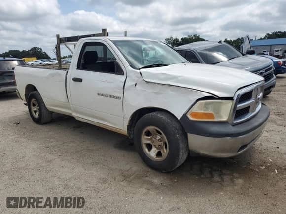 2012 Ram 1500 ST z VIN 3C6JD6DP6CG105734, wystawiony jako Copart lot #65478125 z przebiegiem 382 895 mil mil oraz Szkoda całkowita • Salvage title. Historia ofert i sprzedaży dostępna na DreamBid. Obrazek 4.