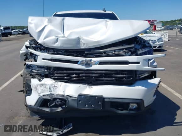 2021 Chevrolet Silverado 1500 RST z VIN 1GCUYEED6MZ158637, wystawiony jako IAAI lot #43168237 z przebiegiem 70 283 mil mil oraz . Historia ofert i sprzedaży dostępna na DreamBid. Obrazek 18.