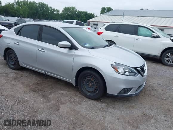 2017 Nissan Sentra S с VIN 3N1AB7AP6HY331124, выставлен на аукционе IAAI как лот 42770454 с пробегом 104 211 миль миль и . История ставок и продаж доступна на DreamBid. Изображение 1.