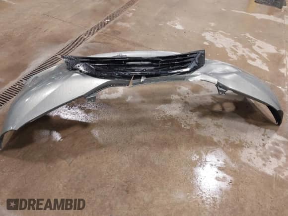 2012 Toyota Sienna LE with VIN 5TDJK3DC7CS045989, listed as a IAAI auction lot 42525117 with 150,919 mi miles and . Bid and sale history available at DreamBid. Image 12.