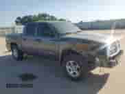 2006 Dodge Dakota SLT z VIN 1D7HW48K36S534241, wystawiony jako Copart lot #52643745 z przebiegiem 208 853 mil mil oraz Szkoda całkowita • Salvage title. Historia ofert i sprzedaży dostępna na DreamBid. Obrazek 4.