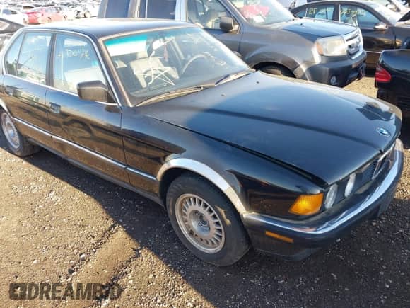 1988 BMW 7 Series с VIN WBAGB4318J3209844, выставлен на аукционе IAAI как лот 42133230 с пробегом Не указан миль и . История ставок и продаж доступна на DreamBid. Изображение 6.