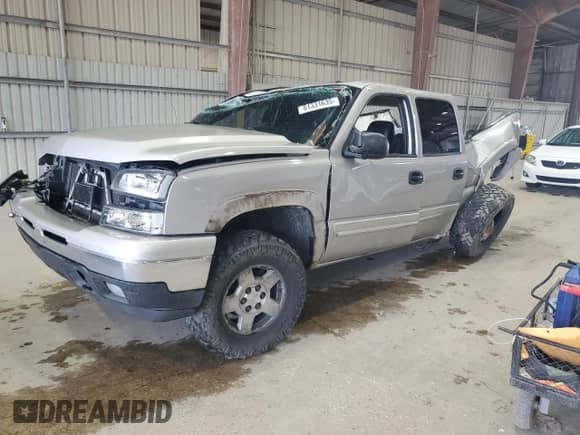 2006 Chevrolet Silverado 1500 LT3 z VIN 2GCEK13T561192377, wystawiony jako Copart lot #81331635 z przebiegiem 306 551 mil mil oraz Szkoda całkowita • Salvage title. Historia ofert i sprzedaży dostępna na DreamBid. Obrazek 1.