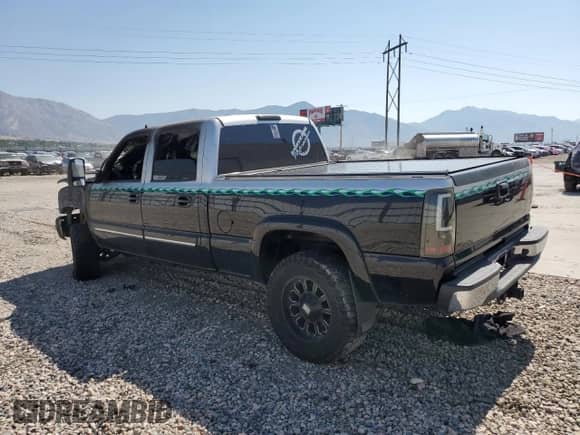 2006 Chevrolet Silverado 2500HD LT3 z VIN 1GCHK23D86F254469, wystawiony jako Copart lot #70549495 z przebiegiem Nie podano mil oraz Szkoda całkowita • Salvage title. Historia ofert i sprzedaży dostępna na DreamBid. Obrazek 2.