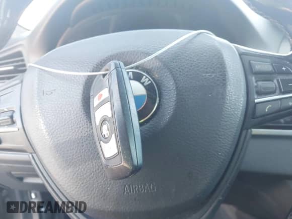 2013 BMW 5 Series 535i с VIN WBAFR7C53DC824799, выставлен на аукционе IAAI как лот 43529290 с пробегом 174 619 миль миль и . История ставок и продаж доступна на DreamBid. Изображение 11.