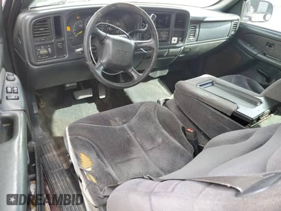 2001 GMC Sierra 1500 SLE z VIN 2GTEC19TX11273016, wystawiony jako Copart lot #71158645 z przebiegiem 306 098 mil mil oraz Szkoda całkowita • Salvage title. Historia ofert i sprzedaży dostępna na DreamBid. Obrazek 8.