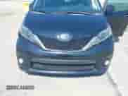 2017 Toyota Sienna SE z VIN 5TDXZ3DC4HS783181, wystawiony jako IAAI lot #42572476 z przebiegiem 91 422 mil mil oraz . Historia ofert i sprzedaży dostępna na DreamBid. Obrazek 6.