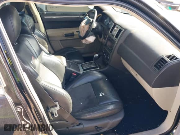 2006 Chrysler 300 C SRT-8 with VIN 2C3LA73W66H219444, listed as a IAAI auction lot 42540028 with 199,913 mi miles and . Bid and sale history available at DreamBid. Image 5.