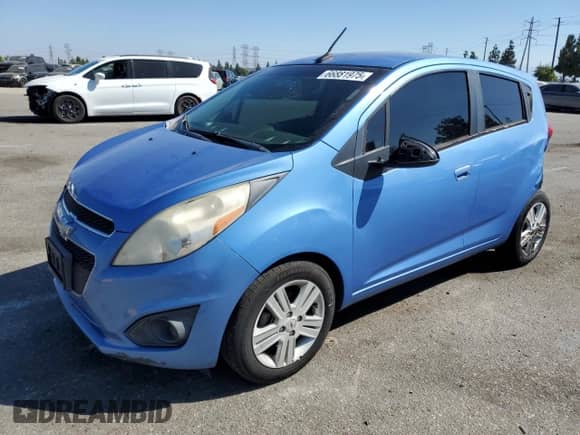 2013 Chevrolet Spark LT с VIN KL8CD6S92DC585466, выставлен на аукционе Copart как лот 66881975 с пробегом 108 906 миль миль и Списание • Salvage title. История ставок и продаж доступна на DreamBid. Изображение 1.