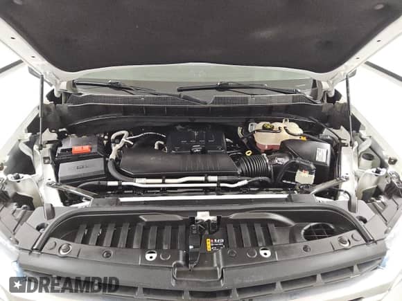 2021 Chevrolet Silverado 1500 LT z VIN 1GCRWCEK8MZ137254, wystawiony jako Copart lot #86827455 z przebiegiem 107 550 mil mil oraz Czysty tytuł • Clean title. Historia ofert i sprzedaży dostępna na DreamBid. Obrazek 11.