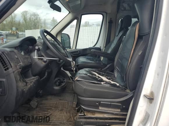 2017 Ram ProMaster Cargo with VIN 3C6TRVDG3HE518539, listed as a Copart auction lot 51711405 with 96,245 mi miles and Salvage title. Bid and sale history available at DreamBid. Image 7.