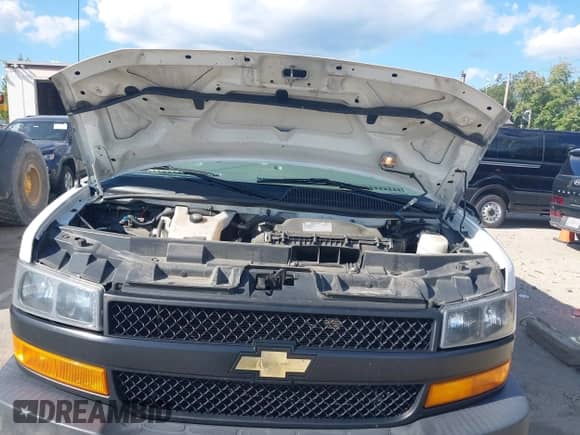 2020 Chevrolet Express Cargo with VIN 1GCWGBFP3L1148549, listed as a IAAI auction lot 43095483 with 135,450 mi miles and . Bid and sale history available at DreamBid. Image 10.