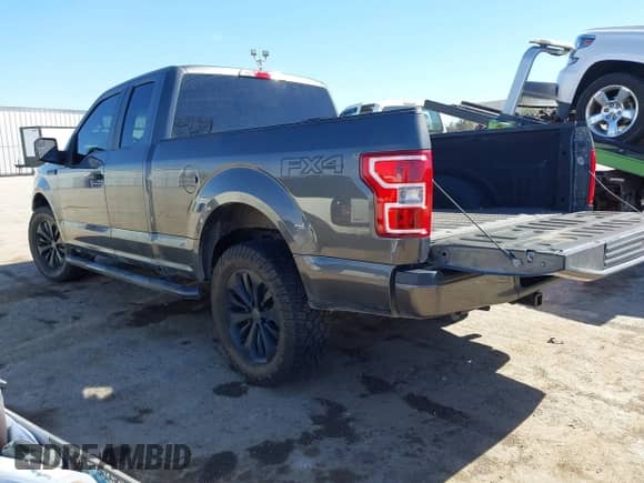 2018 Ford F-150 XL с VIN 1FTFX1EG2JKE72126, выставлен на аукционе IAAI как лот 41764321 с пробегом 117 390 миль миль и . История ставок и продаж доступна на DreamBid. Изображение 3.