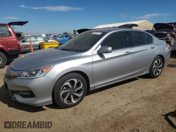 2017 Honda Accord EX-L with VIN 1HGCR3F8XHA030678, listed as a Copart auction lot 85942185 with 60,145 mi miles and Salvage title. Bid and sale history available at DreamBid. Image 1.